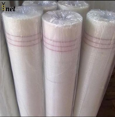 White Coated Fiberglass Mesh 5*5mm 4*4mm Fiberglass Insulation Mesh 50m - 200m Roll Length